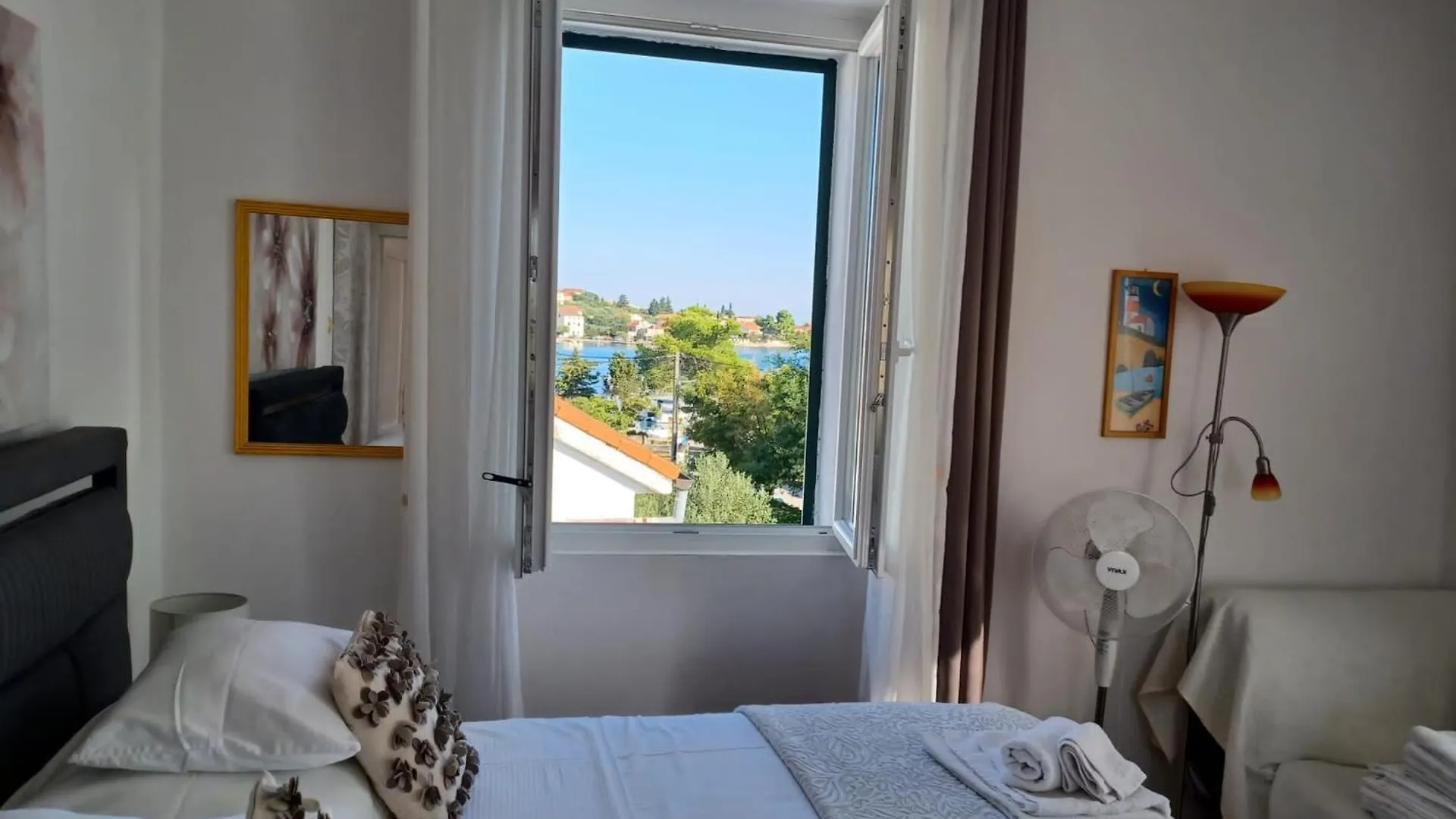 Apartments Radica Preko