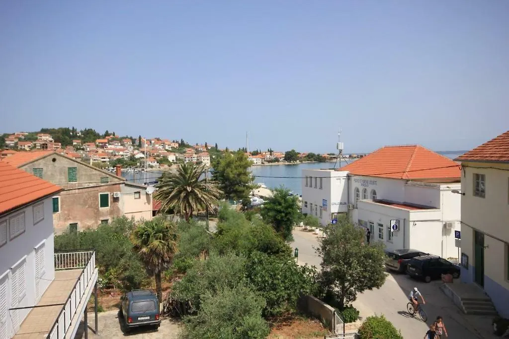 Apartments Radica Preko