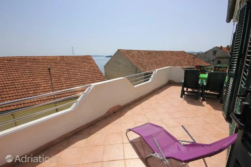 Apartments Radica Preko
